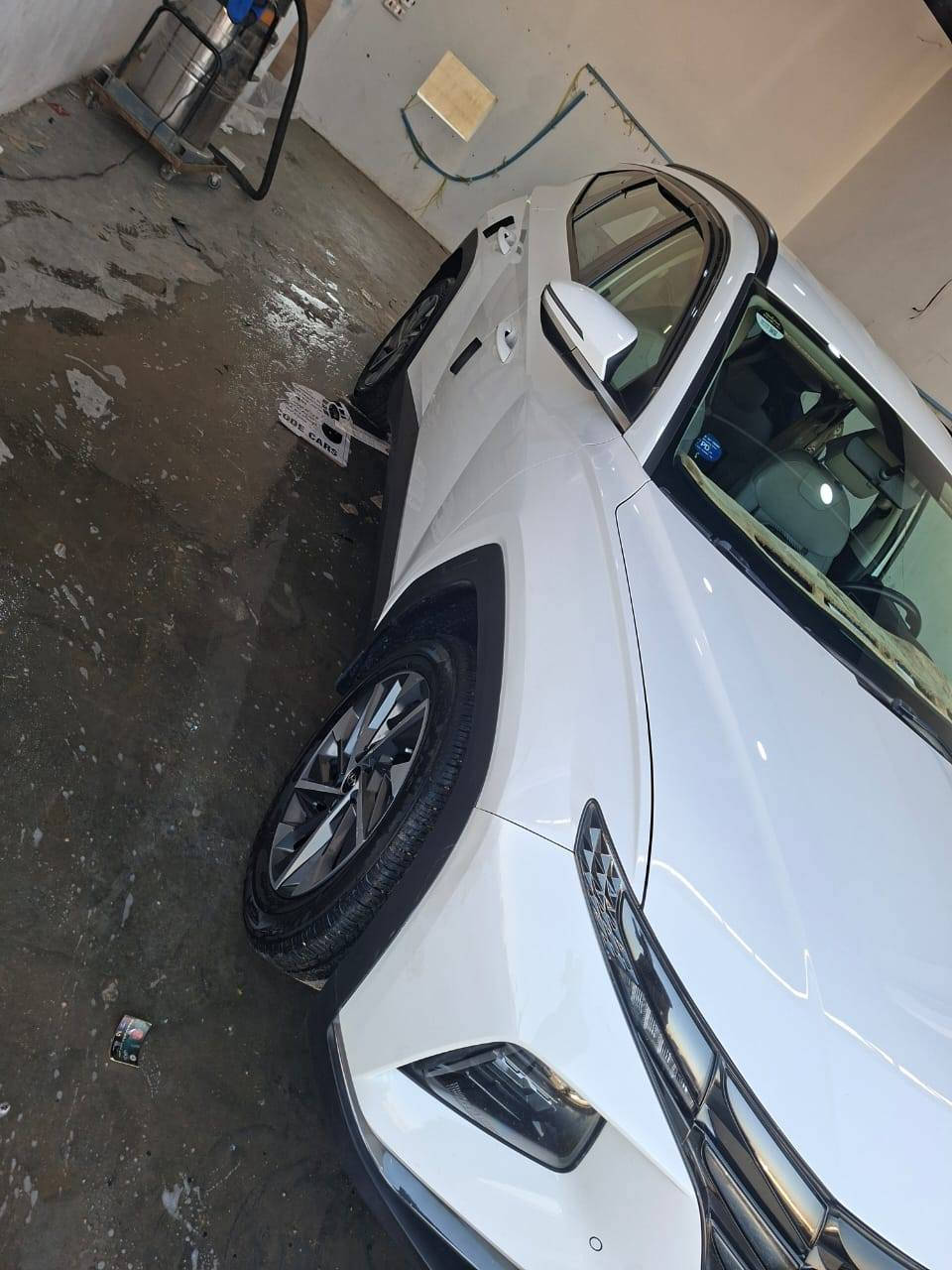 مكلف بالنشر
سيارة توكسان موديل 23 رقم سليمانية ماشية 64
كير ومحرك بالشرط  السيارة بيها بارد بالجنطة وكارت بالدعامية والبقية كفالة عامة السعر المطلوب 225 للاستفسار 
‎‎***********
