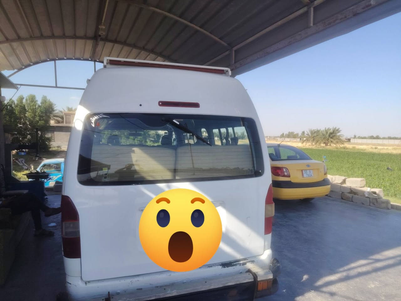 سلام عليكم ورحمة الله وبركاتة
سياره جنبي للبيع H2 موديل ٢٠١٢ بيها الدوايره معمره وبيها طخه بلطويله مبينه بلصوره بس من تجي لا دكلي ما مبينه
سياره خير من الله كير اكسن محرك حداديه  دوشمه جديده مكفول ومنظومه غاز ٦٠ لتر 
السياره بسمي مداور ثاني يوم السعر 110$ وبيها مجال 
الاتصال على الرقم ***********
