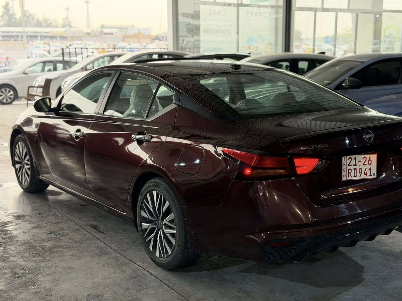 السلام عليكم
نيسان التيما SV plas NISSAN 2024 
•فئه SV بلاس   •يعني فول 1/1 
•ماشيه ٢٥٠٠ميل  اخت زيرو 
رقم كاتي وياها ثلاث اشهر
•المواصفات:
•سلايد 
•كراسي كهرباء
•كراسي تدفئه
•رادار امامي وخلفي
* تحديد مسار الطريق
•رادار جانبي نقطة عمياء 
•كاميرا + حساسات
•شاشه كبيرة الجديدة
•وايرليس جارج شحن لاسلكي 
•هاندبريك كهربائي + اوتو هولد 
•تشغيل عن بعد 
•ويل ١٧  تايرات جديدة.   
•لايتات ليد  بلادي اصلي 
•محرك 2.5  

---------------------------
 •حادث بونيت و جاملغ و قباغ صندوك
 •بدون شاصي شرط
•ارباك بس استيرن
•بدون دواخل  
•السياره فول
رادارات + حجر بلادي بشرط الفحص 
----------------------------------------
مكان السيارة :- كركوك- معرض ازادي
رقم الهاتف :-***********
***********واتساب 
سعر :- 143$ مجال كلش قليل
