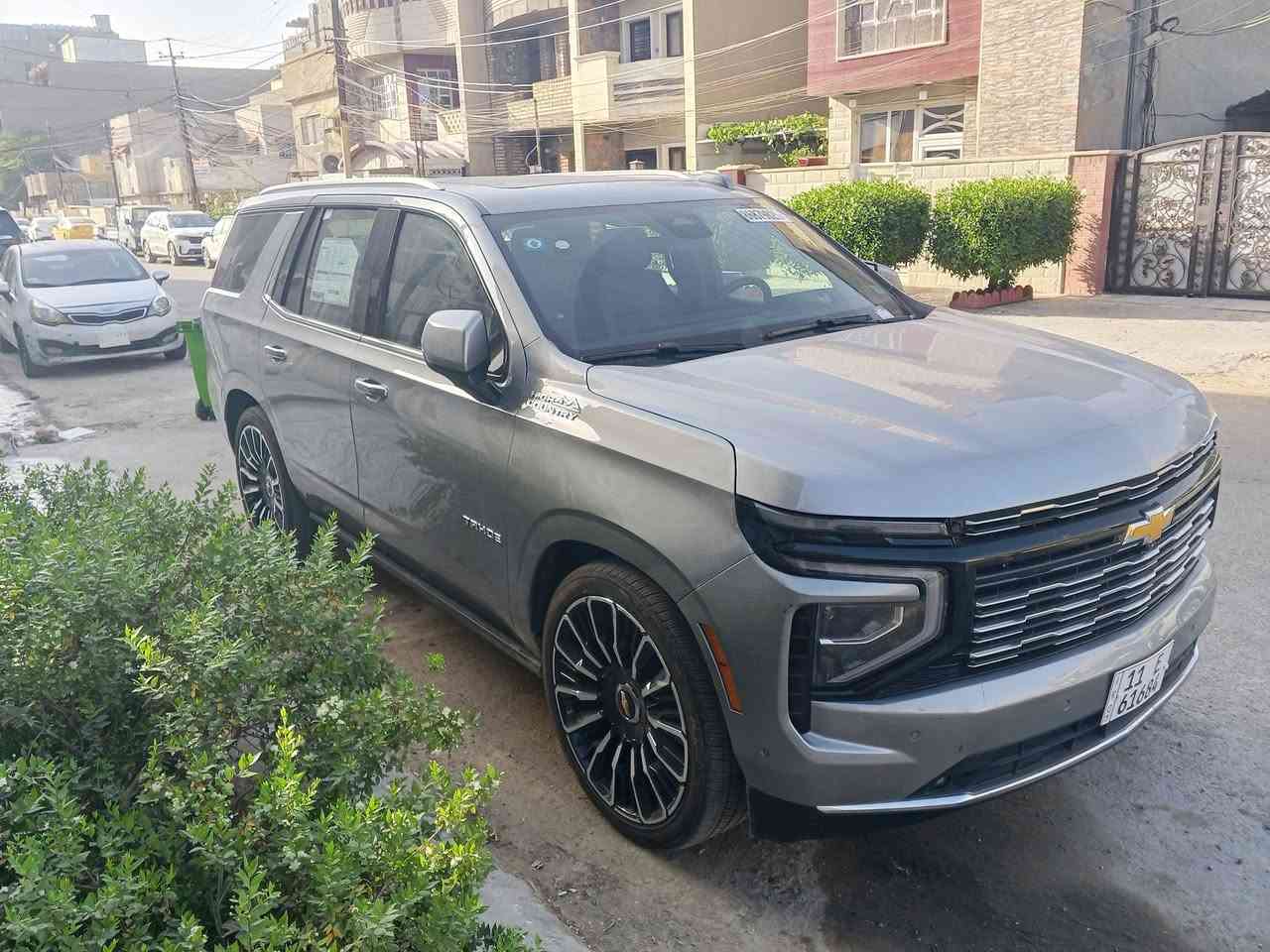 السلام عليكم
للبيع تاهو فئه هاي كانتري. فول مواصفات الكديلاك موديل 2025 حادثه فقط بنيد بدون دواخل بارد جاملغ الايسر
مكينه 6200
الموصفات 
بنروما
كشنات تدفئه تبريد
كشنات كهرباء 
جنطه كهرباء
كشنات خلفي كهرباء
خمس كامرات
كامره بلمرايه
رادارات خلفي امامي جانبي
ستيرن كهرباء
ستيرن تدفئه
دوسات كهرباء
يشارت ترحيب
بعد بيها هواي موصفات 
ماشية 900 ميل 
***********مكاني بغداد الجديدة
