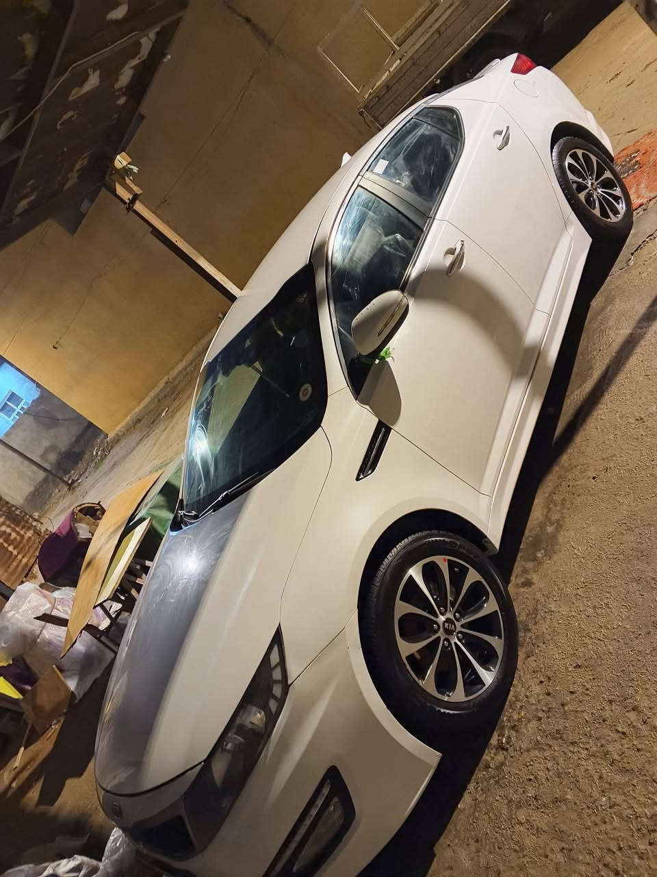 سلام عليكم سياره اوبتما وارد كوري  مديل 2012 سياره شوفت عينك مال جناي كشنات جلد اسود كشنات دواخل بعدهن وكاله بس اني سويتله دوشمه حفاضن على ارضيه وكشنات وشغلهن على بلاد حفاضن عليهن تخم تاير جديد حديد 100/100 تبريد بيه بصمه سياره قراض كله مختم وكاله ما شدله تجاري بصمه مو سويج من تتقرب يمها ترحب تبريد قطعتين وبيه 3أنضمه مال سياقه مكينه خير ومن الله كيرها يخبل توني حاطله دسكات جديده ابو ضمان ابو مصلحه يعرفه ستخدم  ماي احمر أصلي تحكم ستيرن جهتين سياره الله شاهد احله من صور ومال بيت لا تكسي ولا غيرا كتاب فحص موجود بلمنشور  مكاني بصره مقابيل سجن حمدان رقمي ***********متواجد واتساب فقط سعر 135وبخدمت شراي
