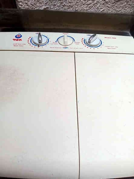 غساله حوضين غسل وتنشيف شغاله وعلى الفحص يوجد توصيل 
*********** بغداد
