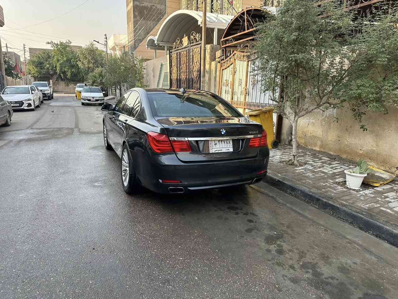 سلام عليكم BMW f01/2010 /750 للبيع مواصفات معروفه مال 50 شويه بيها خربطه السعر قيم وأخذ بل يرضي الله السيارة خليجي بس الدعاميات مصبوغات وبيها بادرين زغار  موجوده بالبصرة *********** بل يرضي رب العالمين تحياتي الكم
