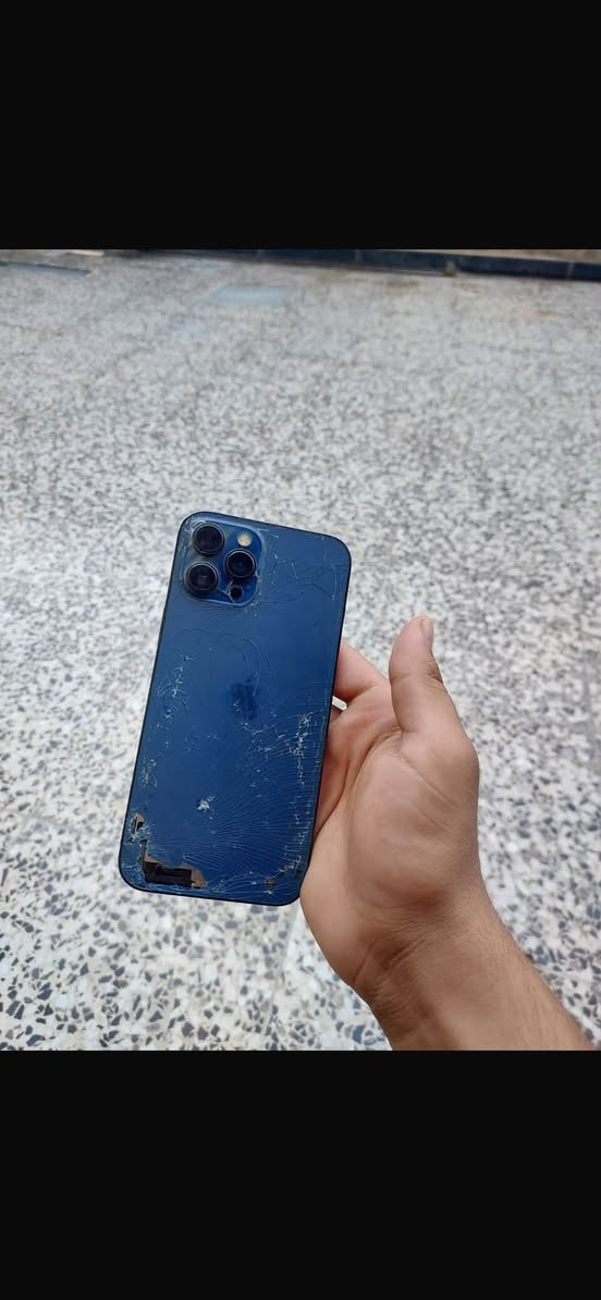 السلام عليكم 12pro max 
بطارية ٧٦ 
جهاز ما مفتوح ابد شرق اوسط 
كارتونته ويا 
450 وبي مجال بسيط


**إذا كنت صاحب هذا الإعلان وتريد حذفه لأي سبب، رجاءا أرسل رسالة إلى الدعم الفني**