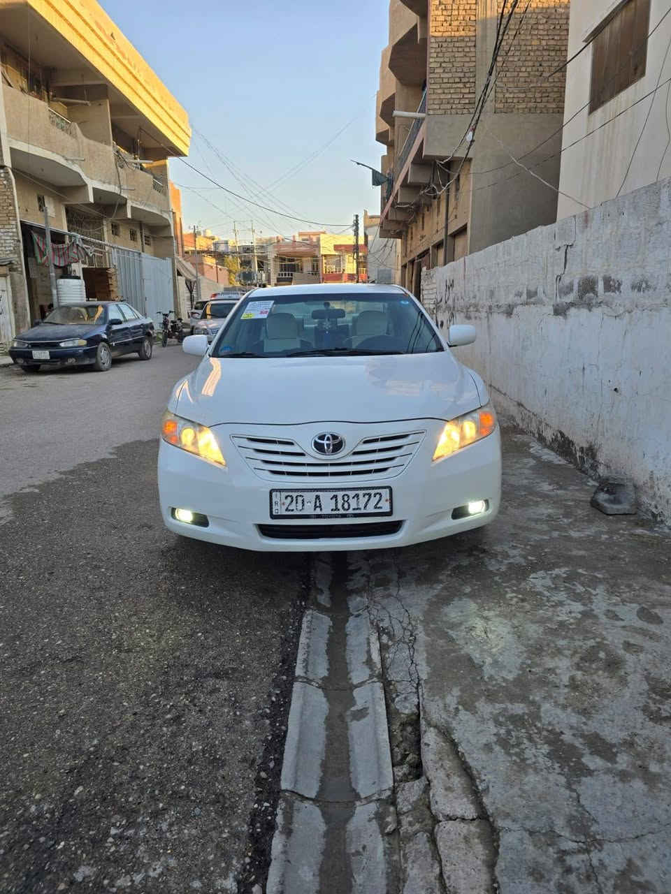 السلام عليكم ... كامري 2008 أمريكي  LE  بأسمي تحويل مباشر  ماشيه/ 105 / سنويه تنتهي نهايه 2027 هزه جديده كير محرك 2400 خير من الله بس تبريد بي عطل حداديه  جديده تخم تاير  ايباد وكامره خلفيه كشن كهربائي وعليها دوشمه غرفه جديده كاعيات سفاري وكشنات جلد كهربائيا جديده ماكو اي نقص .ليبل واحد فقط كلير جاملغ خلفي وباب . سعرها 106وبيها مجال بسيط للطيبين ..
مكاني بعقوبه . ***********

