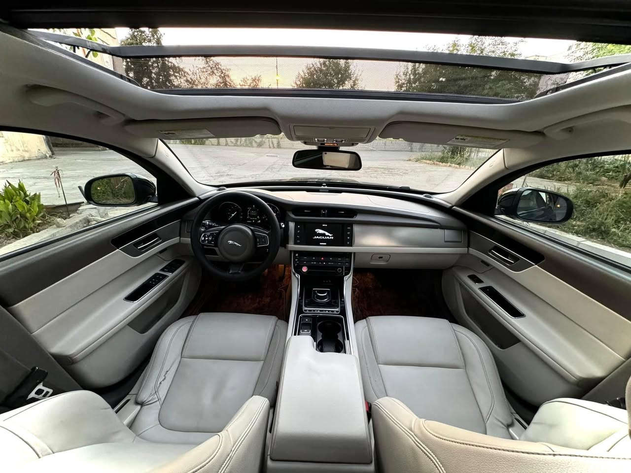 سلام عليكم جاکوار مدیل ۲۰۱۷ اعلى فئه ۱/۱
XF

رقم معوقين مميز نجف صاحبه موجود ولد شاب يتعهد بلوكاله
 بقاله٣ اشهر وتتحول طبيعي
تحويل
بيع فقط
بيهة أماكن صبغ بس الباب عكس السايق

ماشيه 64

السياره نقصها فقط لايت وجوه لايت وانزل من سعرها حتى تخلون جدد 
الموصفات
حدادية جديدة
بانوراما
مابيها نواقص
صندوق كهرباء

کشنات حار + بار

كشنات جلد

كير ماوس

سايد بريك بصمه

ع وضعيات قياده

جام وتو

ماسحه وتو

زراك لايت

لایت زنون

دهن وكاله

مي وكاله

بك لايت لد

الدهن يمشيك سنه كامله

حساس امامي خلفي

تخم تایر جدید

ستيرن تتفئه

ادامه کامله مسويه

تبريد قطعتين

جام وتو

نقطة عميه

ابواب شفط

كامره خلفي

تبديل كلشي جديد

كشنات كهرباء

فوال تحكم ستيرن
وضيعه  سبورت

وبعد بيها هواي موصفات

تفاصيل اتصل ع الرقم

مكان السيارة نجف 

***********
