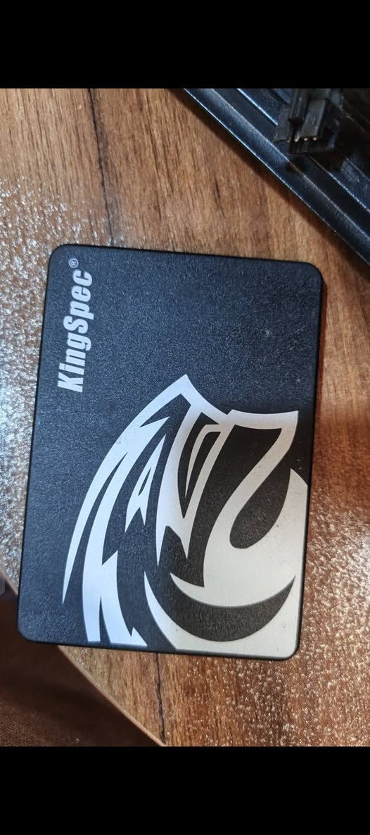 هارد ssd 512 للبيع مع واير sata
كدامكم الاستعمال والصحة ودرجة الحرارة 
شغال شرط 
ماركة King Spec
السعر 45 قفل


**إذا كنت صاحب هذا الإعلان وتريد حذفه لأي سبب، رجاءا أرسل رسالة إلى الدعم الفني**