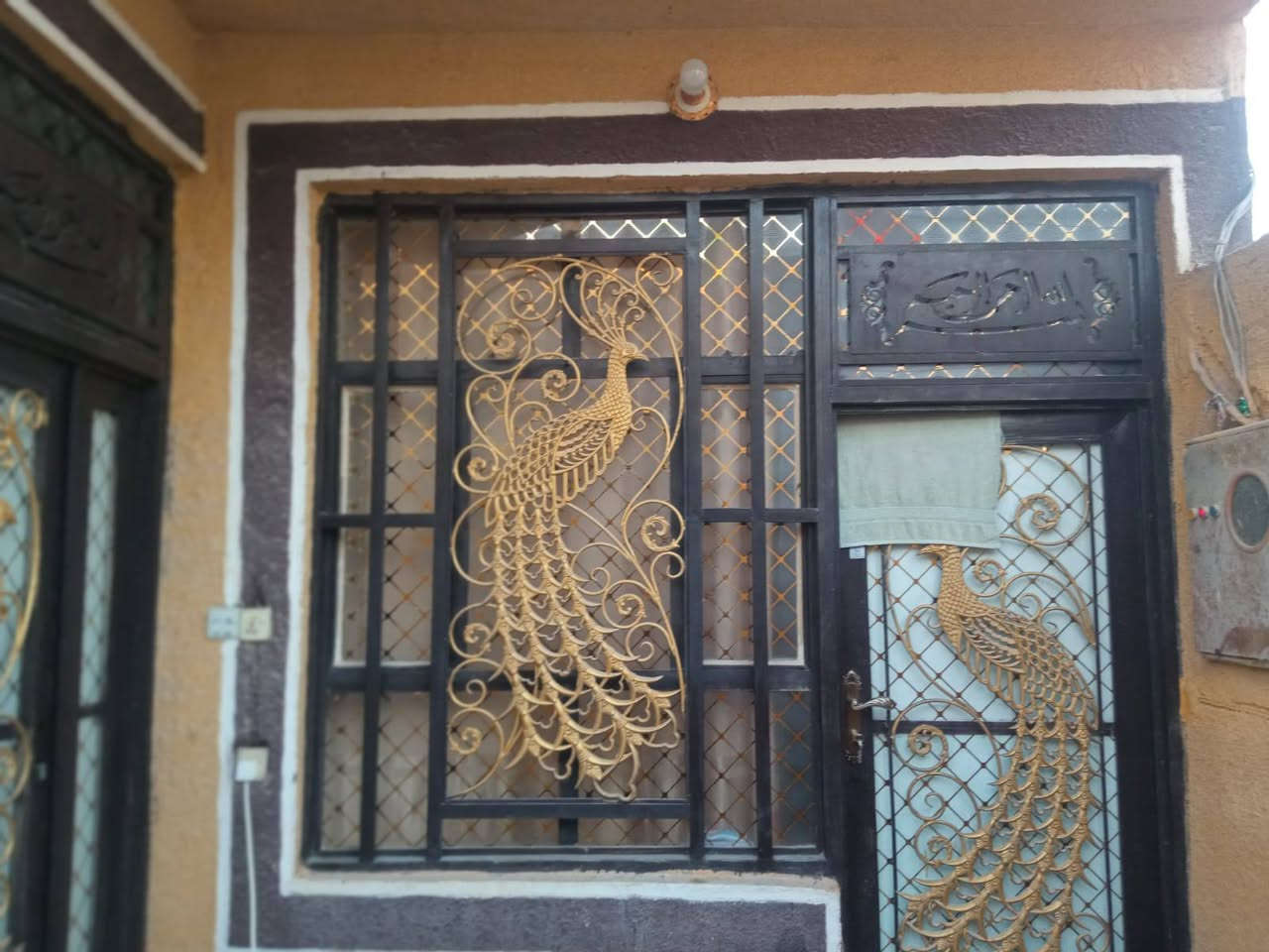 السلام عليكم دار للبيع  100م
ركن طابق واحد واجه 7نزال14استفسار***********
