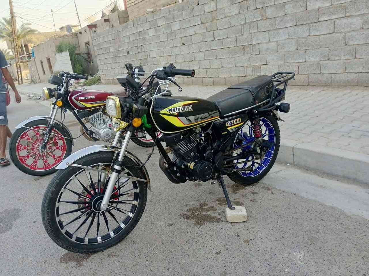 سلام عليكم دراجات عدد 3 مو شراي لا تعبني اقرء تفاصيل
حمره موديل 25 اول وحده سعرهه 575 بيهه مجال 
ثاني وحده سوده موديل 24 سعرهه 575 بيهه مجال 
ثالث وحده حمره موديل 23 سعرهه 550 بيهه مجال 
دراجات نضاف او مفولات تجي وتشوف بعينك اوراق كامله 
مكان محموديه لطيفيه شراي اتصل ***********بي واتساب 
*********** فقط اتصال
