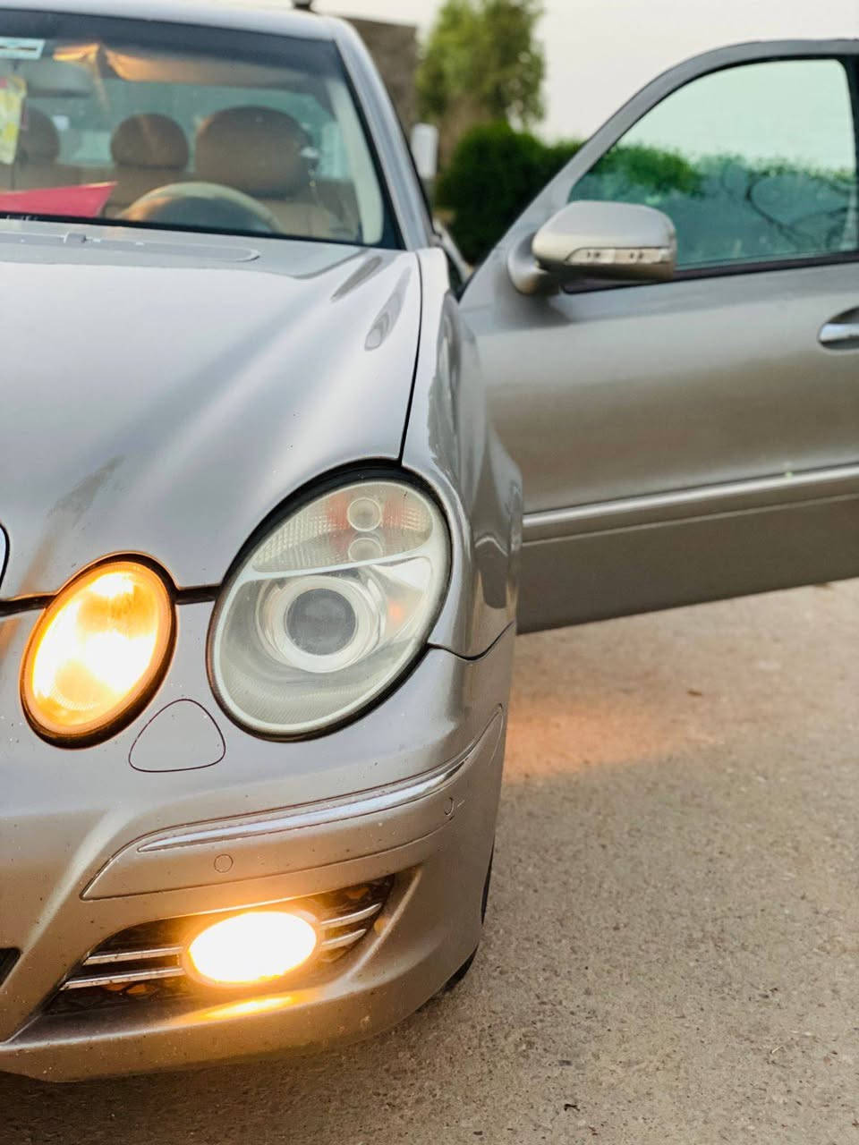 مرسيدس w211 2007 e350
افنكارد وارد امريكي مصبوغه عام  سياره جاهزه فول كهرباء تبريد تدفئه  ماشيه 242الف

للبع او مراوس للاستفسار الاتصال على الرقم ***********

