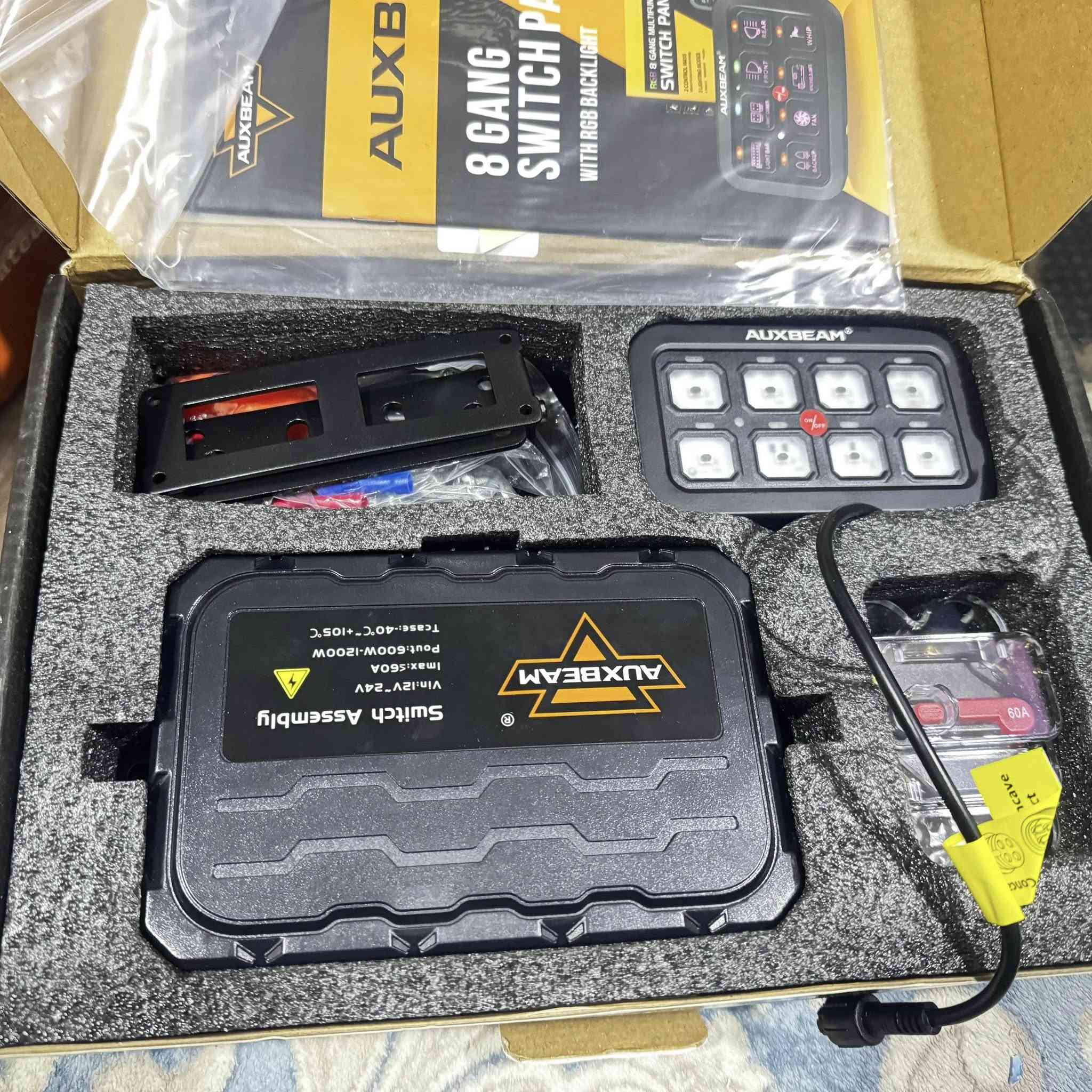 لوحة تبديل LED Auxbeam RGB 8 Gang تبديل/لحظة/نبضية مدعومة بدون تحكم في التطبيق لشاحنة السيارة (مخرج واحد/جانبين)


**إذا كنت صاحب هذا الإعلان وتريد حذفه لأي سبب، رجاءا أرسل رسالة إلى الدعم الفني**