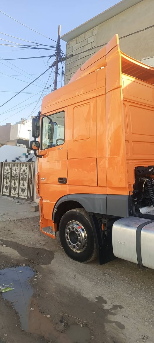 سلام عليكم ورحمه الله
للبيع تريله داف لون برتقالي موديل2015 حجم 460 فول مواصفات اناره ترحيب سويج قفل مركزي كونترول برده 9حساسات رادار امامي هيتر تبريد تدفئه كير محرك كله بشرط تجيب 10 فيتر وياك وتفحص فقط ريتايدر مابي عربانه فلات تك تاير  خشب نضيفه تايرات راس وعربانه كله جديد جوبلسات جدد صار 3 ايام مرقمها سياره احلى من الصور بهواي ماناقصها برغي واحد سنويه باسمي تجي تشغل وتطلع للشغل كبل ربع دينار مابيها مصرف سعر 290 وبي مجال للشراي عنوان كركوك *********** (مااتعامل بل تلفون تجي تشوفها وبخدمتك اني)
