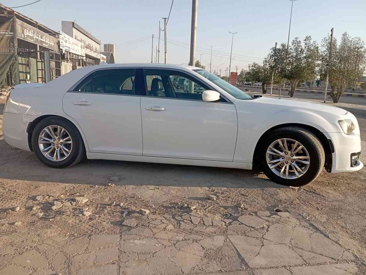 سلام عليكم C300للبيع موديل 15 سياره كلين فول موصفات كشنات جلد تحكم ستيرين شفتات مكينه 3600كير ماوس حداديه جديده اماميه وخلفيه تخم تايرجديد لايتات زنون تو ويل مو رباعي مكان بابل سياره بسم جيراني رقم سليمانيه سياره مال جناي مامتعوبه *********** سعرهه240 وبيه مجال للطيبين
