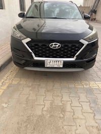 توسان موديل 2021  وارد امريكي مواصفات فول 1/1 بدون فتحه الضرر بنيد وجا...