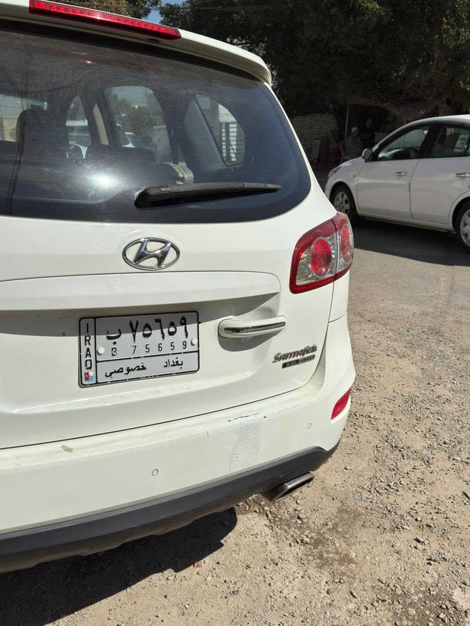 سلام عليكم 
سنتافيا خليجي فول الفول موديل ٢٠١٠ ام الشباك الاسود مكفوله  بصمه فتحه كراسي كهربائية جلد بيج محرك ٦سلندر  3/5
سبعة راكب باسمنا عداد ١٦٧ الف
مكانها اعظميه *********** ابو رامي
