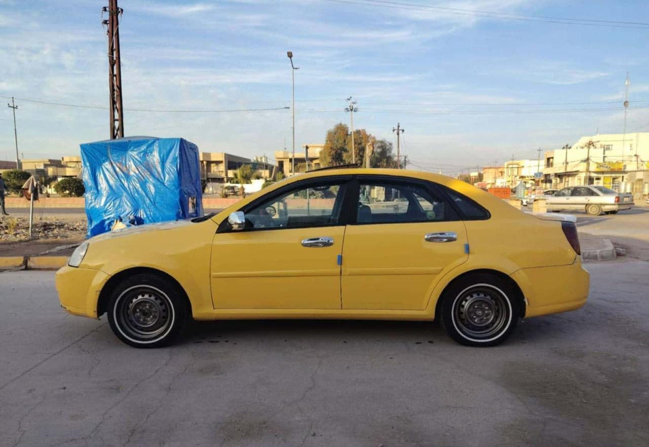 السلام عليكم
اوبترا
2011
اللون اصفر بلادي
وبيه ضربه جاملغ امامي 
ومصبوغه حزام للجماليه 
السياره جاهزه من كلشي
كير مكينه شرط
السعر:64
بغداد تاجي 
رقم الهاتف:***********
