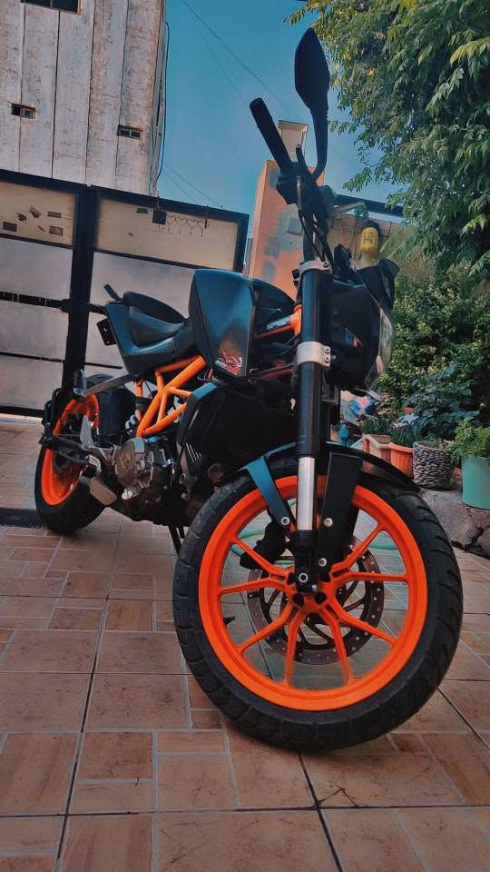Ktm 2015
Engine air coolant 250 cc 
..........1200$.......
کی تی ام 
٢٥٠ دوک 
مکینه جاف (ئەشیای فول و شتی بەلاشه)  
٥ گێر 
.....١٢ وەرەق ... و مجال 
*********** أربيل, العراق
