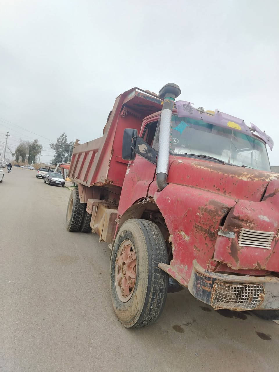 سلام عليكم كلابه مان للبيع موديل 81 محرك كير شرط تخم تاير  الكلاابه شغاله بس تريد تعمير رقم صلاح الدين لاستفسار علا رقم ***********
