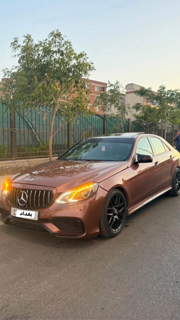 السلام عليكم
مارسيدس e350 w212 2013 رقم بغداد مميز باسمي سنويه جديده فول مواصفات للاخير 
بانوراما 
كراسي كهرباء 
ستيرن كهرباء 
كشنات تدفئه تبريد 
لايت داينيميكً دوار 
شاشه كار بلي 
بردات خلفيه 
اناره محيطيه
مواصفات هواي فول للاخير سياره مال جناي حادثه طخات بدون دواخل ونصبغت حزام تغير لون جوزي مميز اصله ابيض مكانه بغداد الحريه والسعر 145 وبي مجال بسيط حك الجيه جوه سوكه وبخدمتكم الشراي فقط يتواصل ***********
