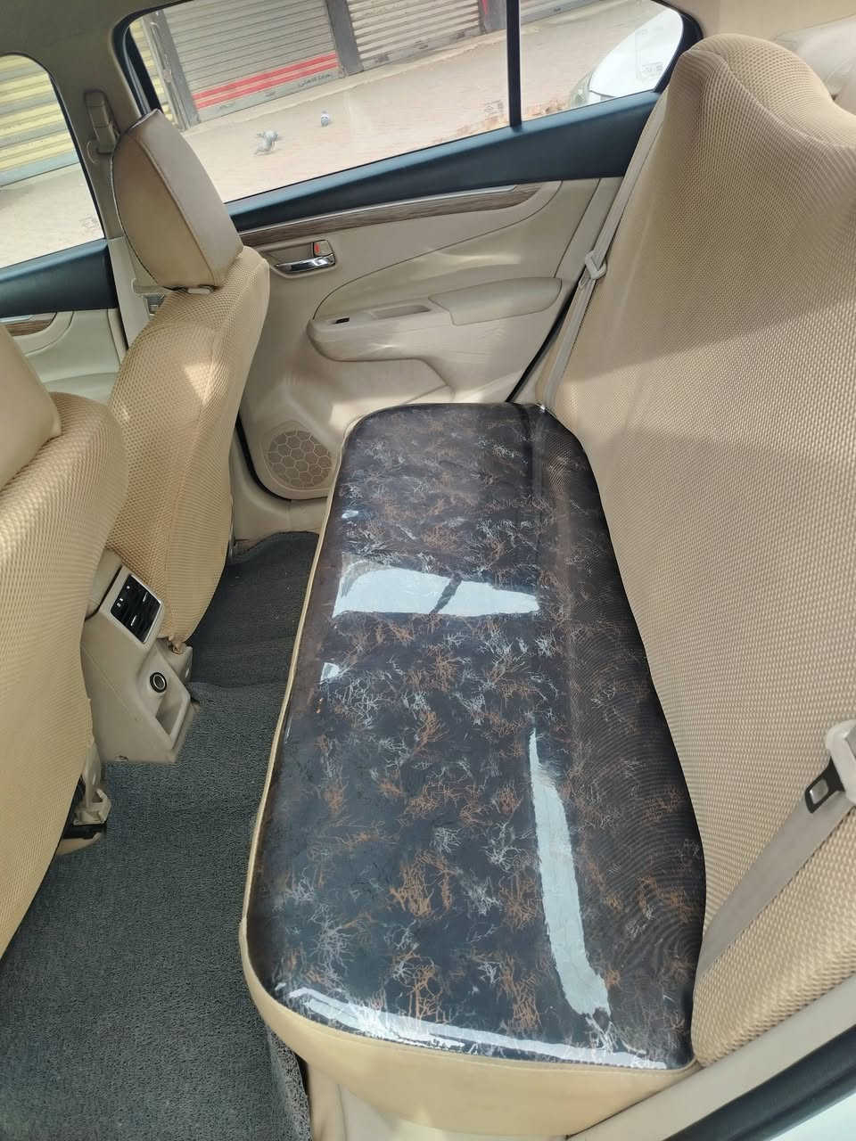 سلام عليكم سوزوكي سياز 2023 موصفات كامله عده لفتحه حساسات خلفيه حساس تاير وكامره وشاير بامري لمري شفط لد أمامي وكشاف تحكمات ستيرن مثبت سرعه عيني لا كلك ولا تكلي موصفات فول ماشيه 50 لسعر 125وبي مجال *********** اتصال ومتواجد وتساب
