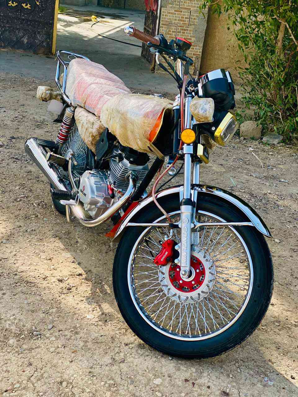 السلام عليكم تايكر 2025اوراق كامله مكفوله من كلشي كير مكينه كهربائيات بصمات 2 وسويجات2 صار شهر من طالعه من الوكيل السعر 725 للاستفسار اتصل***********
