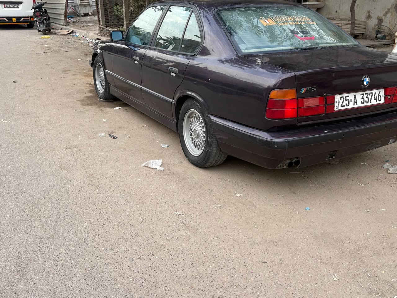 السلام عليكم BMWاله البيع موديل 1995السياره المكينه 6 سلندر 525 السياره وارد كوري السياره المكينه والكير خير من الله تخم تاير جديد كير عادي رقم السياره كركوك الدولي السياره لون مميز 💜السياره فتحه سقف الكهربائيات الكل شغاله عنوان السياره بغداد الشعله لاتصال على الرقم ………….. ‭0780 076 6254‬ Colombo, Sri Lanka
