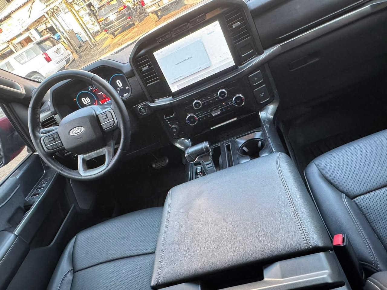 السلام عليكم 
Ford f150 لاريات
موديل 2023 بأسمي ماشي44كيلو  
مكينه 3.5توين توربو 
السياره تقرير غرق فقط
كلشي بيهه بلادي ومامبدل شي 
مكانهه كربلاء 
***********
