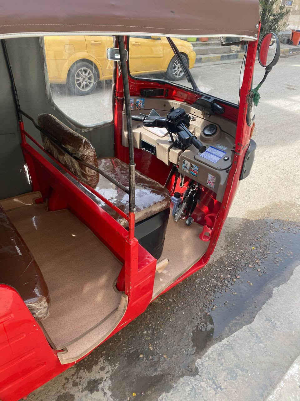 سلام عليكم تكتك ٢٠١٨شهر ١٢ رقم وسنويه تحويل ثاني يوم تكتك معمره تعمير عام كلشي شغال كهربايات 
أي نقص ما بيهة تكتك كبل لشارع سعر ٥ونص وبيهة مجال حك جاي مكاني بغداد شعب *********** Colombo, Sri Lanka
