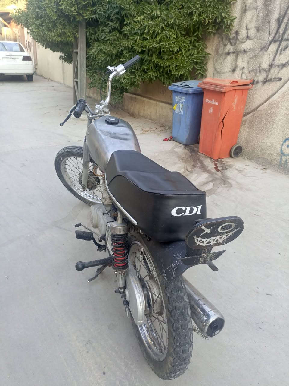 ماطور بارت 5تسعات نضيف محرك صوت فيلسه سعر 170وبي مجال مكاني ايسر حي عدن‏‪***********
