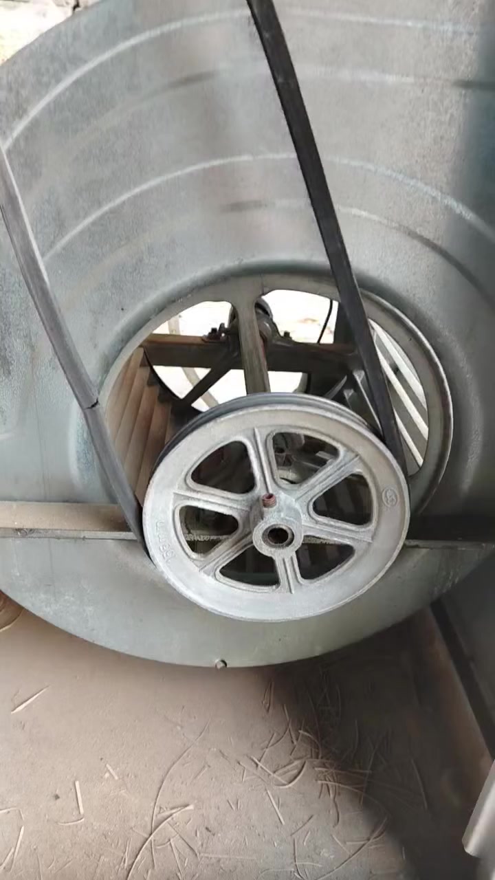 السلام عليكم من رخصه مدير الكروب كشر مبردة جديد يحب يشتري هذا رقمي ***********
