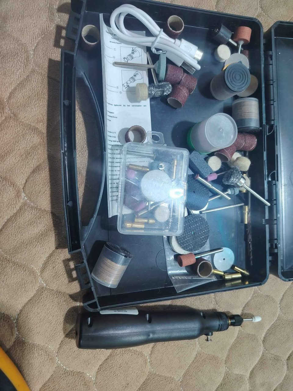 السلام عليكم.  جهاز. نقش. 
ينقش على الخشب والحديد والبلاستك 
جهاز جديد مع كل ملحقاته. 
مكاني حله. قرب البوابه الجنوبيه. سعر 20الف الهندية, كربلاء


**إذا كنت صاحب هذا الإعلان وتريد حذفه لأي سبب، رجاءا أرسل رسالة إلى الدعم الفني**