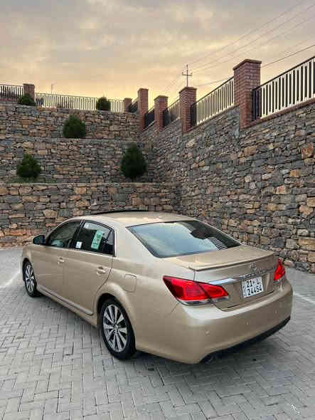 توێتا ئەڤەلۆن 2011 ی ئەمریکی 
ناوزەرد کوشن جلد کوشن خەزن و هیتەر سڵاید سەیارەکە فوول فوولە بەس بەصمە و پەردە نییە ٤ تایەی لۆکی لەژێرایە گێڕ و مەکینەی نەکراوەتەوە بە شەرتی 10 فیتەر سەیارەکە ٦ پارچەی بۆیاخە پێشی قرچێکی زۆر بەسیتی هەیە ڕەقەم و سەنەوی تازەیە بەناوی خۆمانەوەیە سەیارەکە 151 هەزاری حەقیقی ڕۆشتووە  بە شەرتی کۆمپیوتەر سەیارەکە پێش و دوای بەشەرت هیچ تەقە و ڕەقەی نییە کامل سێرڤس کراوو ڕۆن و هایدرۆلیک گۆڕاوە دینارێک مەسرەفی تیا نییە و تەنها لە سایەقێکی کەمە هەموو گیانی لە دەعامی بۆ دەعامی بەشەر ئەفرۆشم سەیارەکە کاڵبوونەوە و سارد و شوختی نییە زۆر لە ڕەسمەکان جوانترە و تەنها سایەقێکی کەمە داوای 134 گەڵای لێ ئەکەم معامەلەیەکی زۆر زۆر کەم  پارەی بێ ڕەقەمێکە هەموو گیانی بەشەرت 
0773 680 5174 حلبجة
