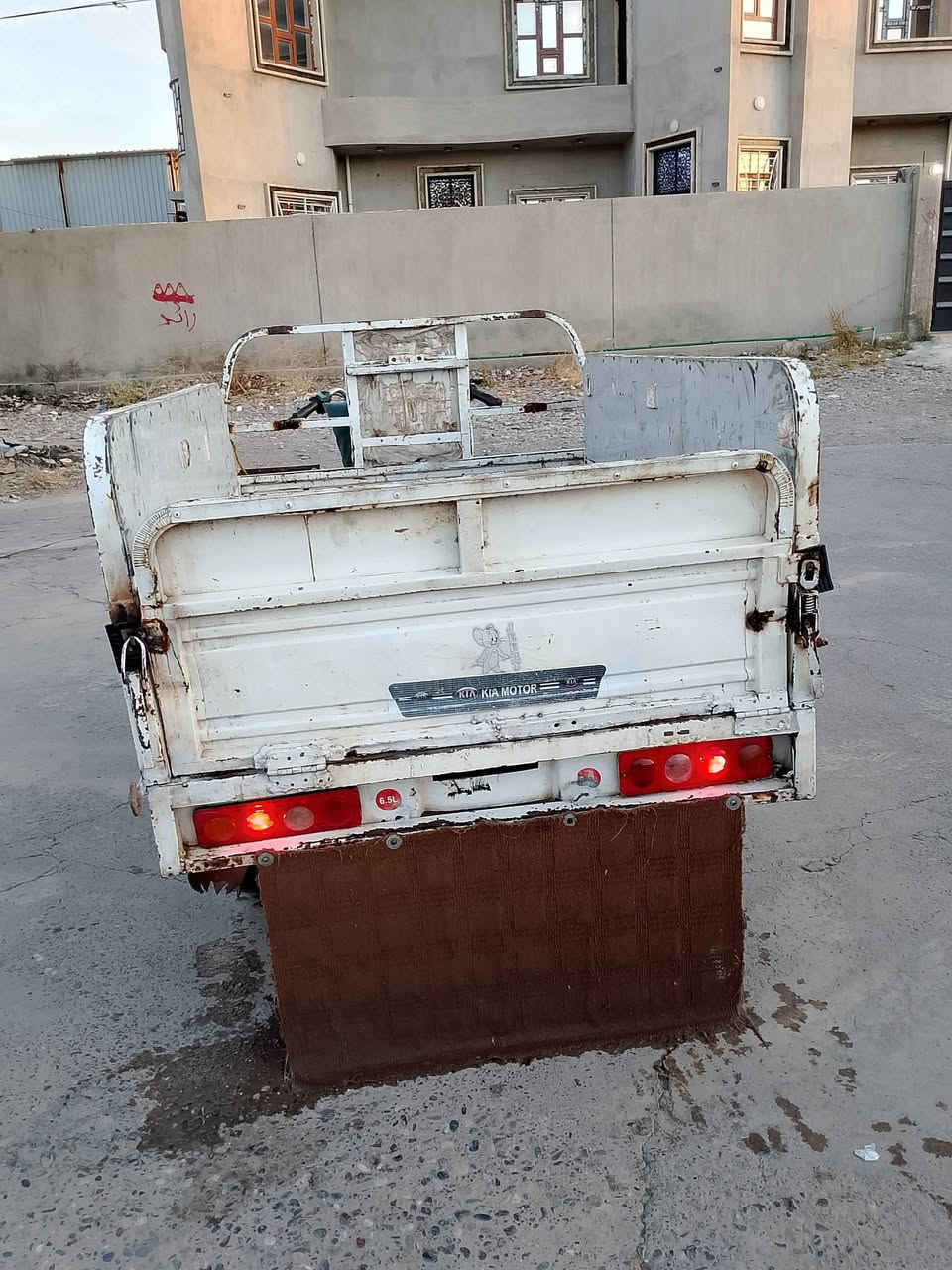 ستوته للبيع شرط النظافه محرك شرط مو قايم ولا صوت شرط دمعه محرك موديل 21 السعر 850 بهاج الشراي يخابرني على هذا 
***********
