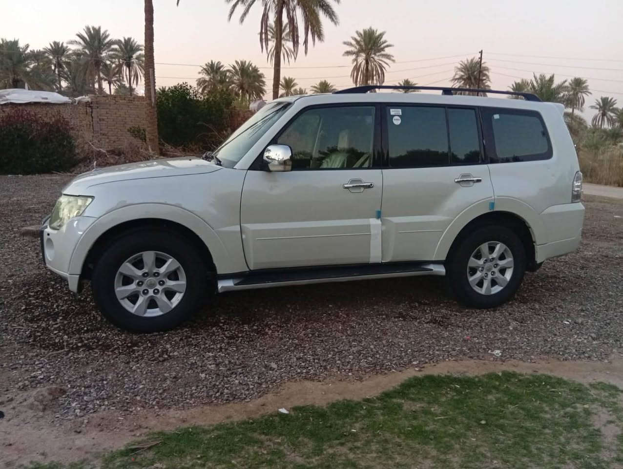 باجيرو 2010 حبتور كفاله عامه
رقم بغداد الجديد فول مواصفات 
سياره جاهزه مكينه كير حداديه تبريد تخم تاير ماعايزه شي 
السعر 140 بيه مجال بسيط الاستفسار ***********
مكلف بلنشر مكان سياره قضاء غماس
