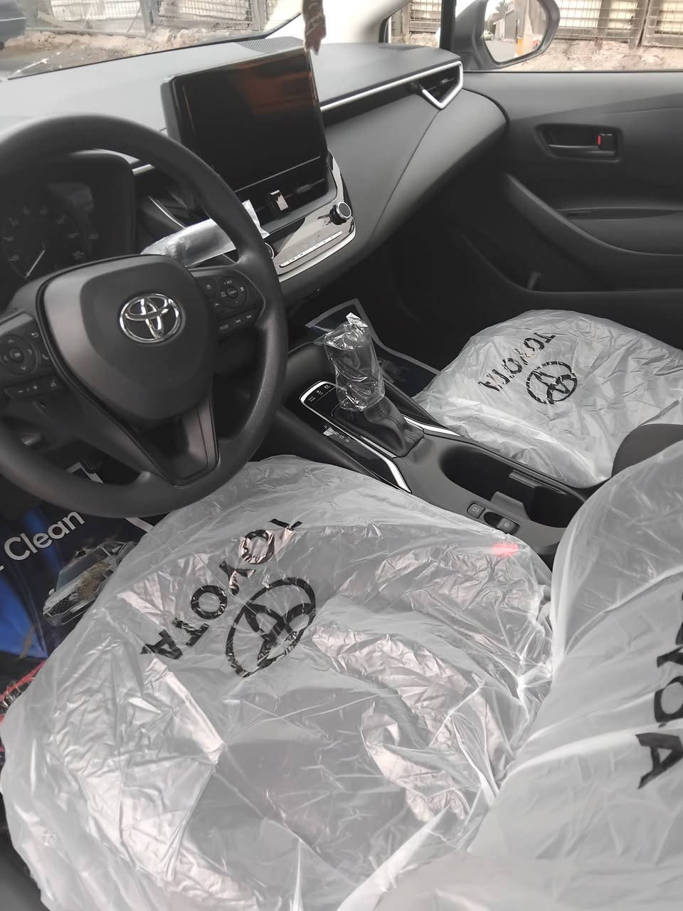 سلام عليكم
كورلا هايبرد ياباني اصلي  وارد امريكي موديل 24
مواصفات LE
سيارة جديدة جدا ماشيه 8 فقط قريب الزيرو
حادث موضح بالصور بسيط جدا دعاميه وربع جاملغ مصلح 
مامبدل بيه اي قطعه ليبل واحد 
سيارة على وضع الشركه تبريد ثلج اقتصاديه 
السعر 167
عنوان بغداد  
*********** ابو احمد
