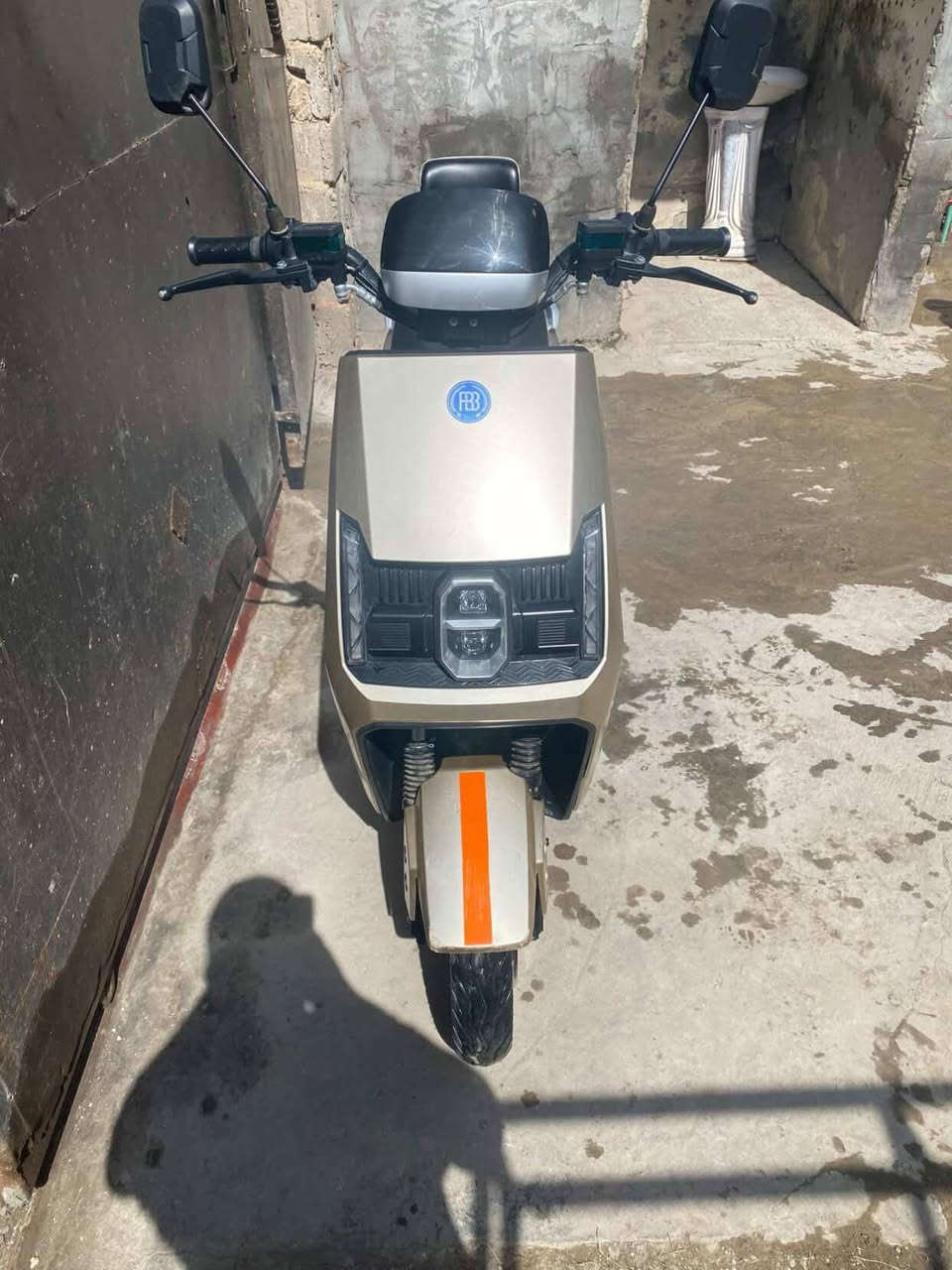 موطور سكنس شحن للبيع نظافتة 90 بطارياته ع فحص اريده ب 600وبيه مجال
اتصال ع ‏‪ 0783 883 4355‬‏
