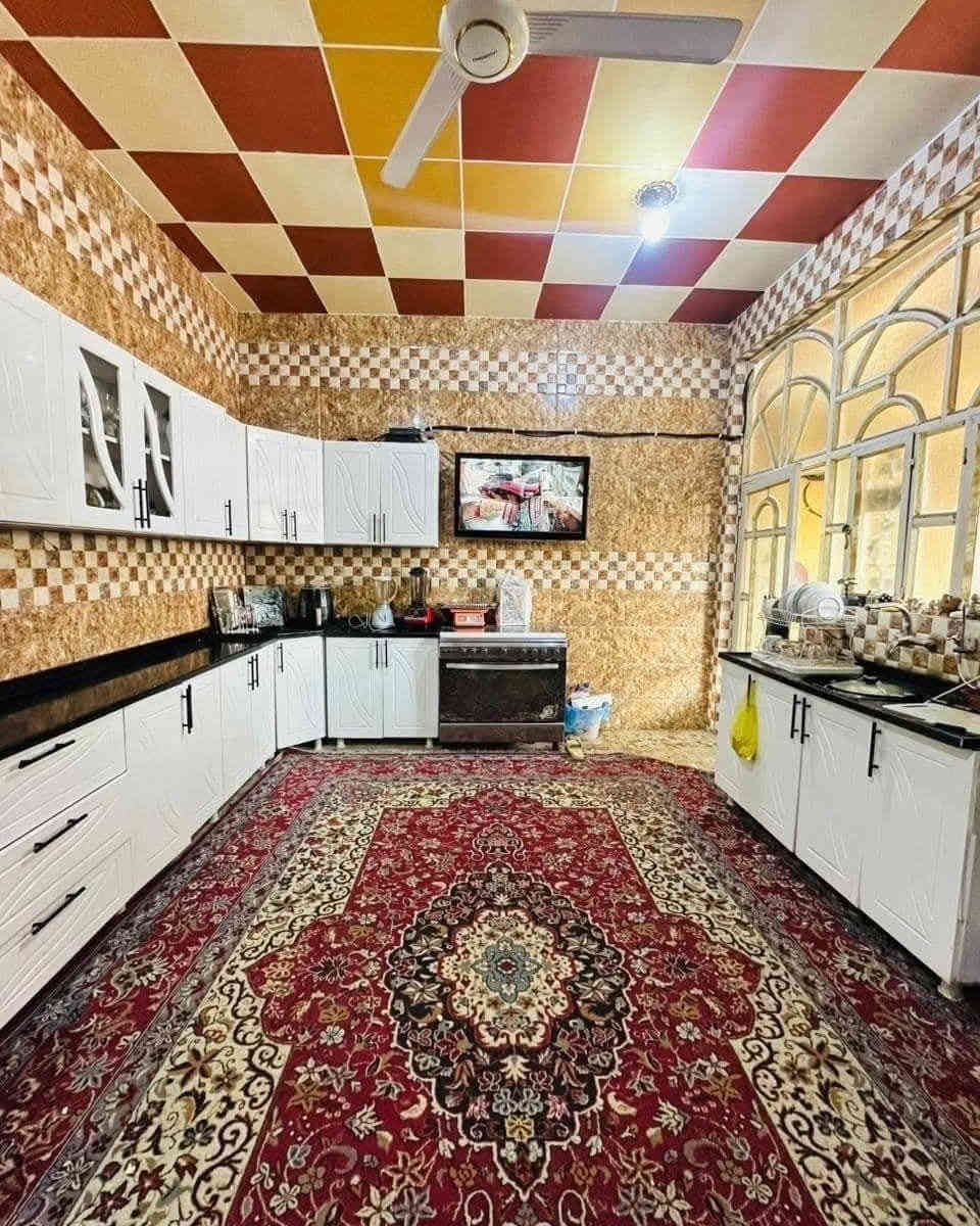 دار للبيع طابو زراعي سند 25 بمنطقة كراغول قريبة على الشارع العام بفرع السكلة 200م بناء طابقين 
الأول - 2 غرف نوم وهول وصالة ومجمع صحي مبنى الصلاة ومطبخ ومجمع صحي داخلي وخارجي 
الثاني - 4 أربع غرف نوم ومجمع صحي 
مع حديقة وكراج سيارة والبناء جديد عالي عن الشارع 
السعر/ 175 مليون قابل للتفاوض 
للاستفسار مراجعة مكتب الامين للعقار الشارع الخدمي للجمعية خلف مستشفى الفيحاء الاهلية 
أو الاتصال على الارقام التالية 
***********       ***********
