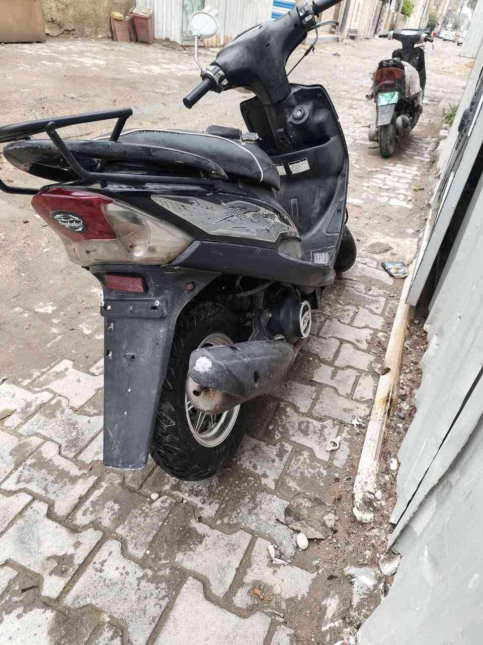 سلام عليكم
للبيع فقط فقط ماكو مراوس
ماكس عدلة شغالة مكينة خرسة شلعة ومعدل
دراجة بيهة نواقص باقي تفاصيل عل رقم خابرني ودلل سعى ٤٥٠ بيهة مجال 
***********
