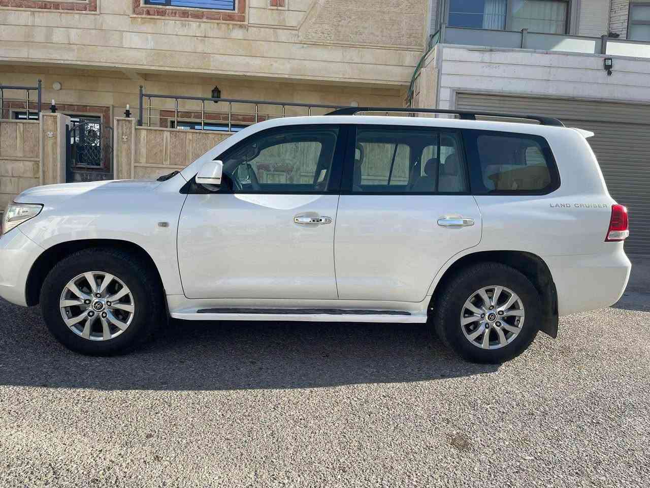 وەنەوشە ٢٠٠٩
٨ پستۆن
بێ بۆیاخ لۆک لۆکە سەیارەکە 
سەنەوی و هەمو شتی تازەیە 
Gxr v8
سلایت و شاشەو کامێرەو فول فول مواسەفاتە 
نرخی ٣٢٩$ 
تەنها ١٦٣ هەزار کم رۆشتوە گێڕو مەکینەو هەمو گیانی بەشەرت 
☎️☎️*********** ☎️☎️ السليمانية, العراق
