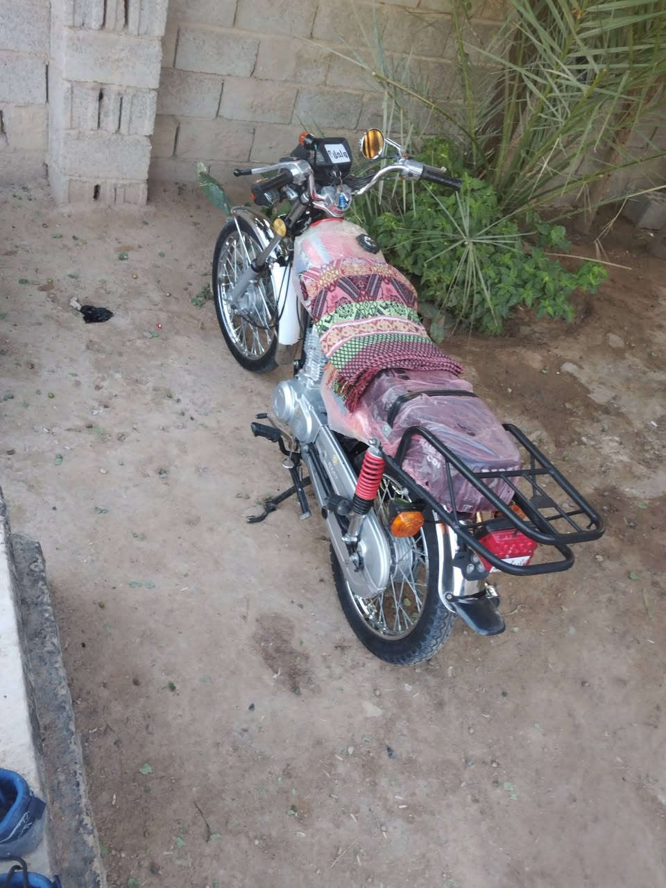 سلام عليكم دراجه نامه متياز للبيع دراجع مبدل بس ولفات شرط لفصله ومعدل مكاني كربلاء قرب صيطرت لبراهميه سعر 500وبيه مجال او لمو شراي لا يتعبني ***********
