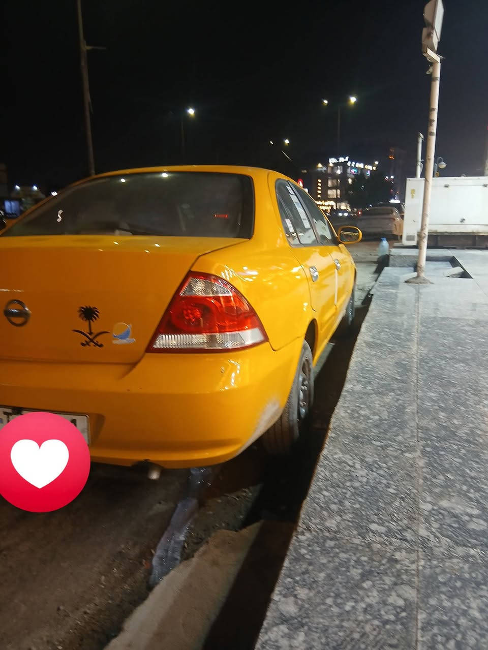 سلام عليكم نيسان وراد ياباني 2009رقم بغداد بسمي مصفره هيه وغرامات سياره جاهزه من كلشي  سياره مال جناي السعر 85 مراوس حسب قناعه العنوان بصره الاستفسار ***********
