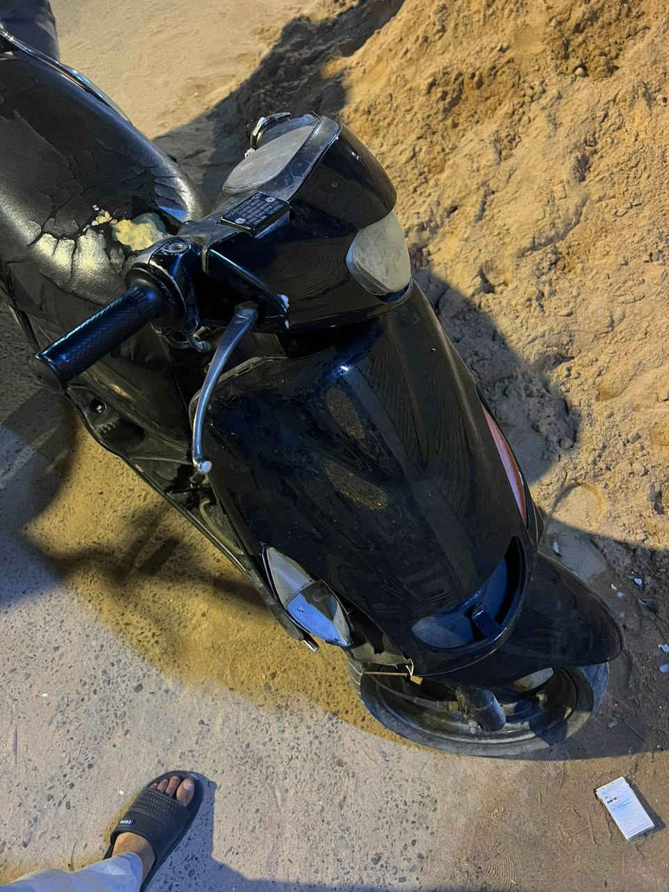 سلام عليكم دراجه اكزز ياباني دراجه ناقصه كرنك بستم وسلندر جديد ابيع علا وضعيته 175وبيه مجال قليل مكان بصره داوديه ه***********
