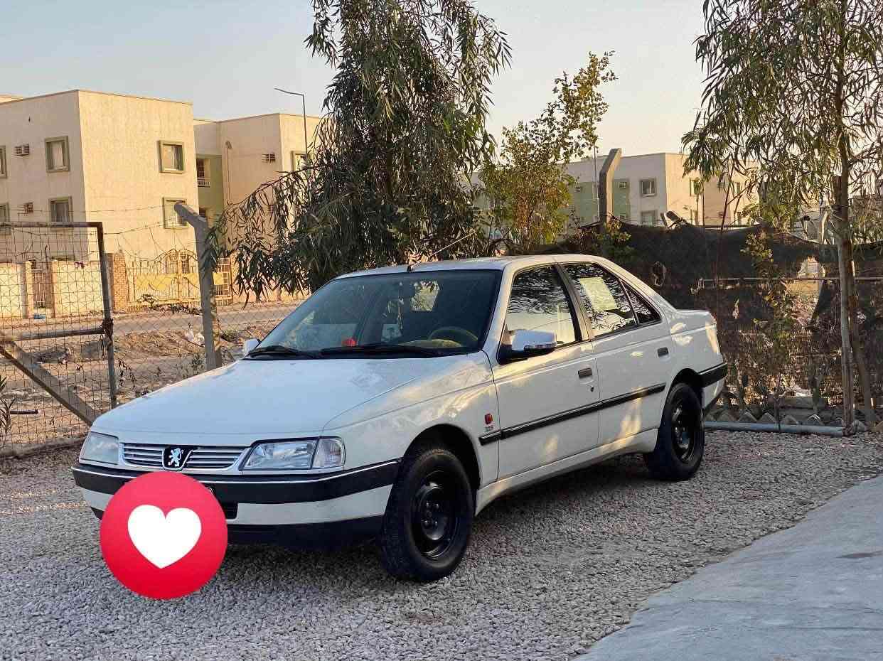 السلام عليكم
بيجو 405 للبيع مكفوووله 
رقم الهاتف ***********
