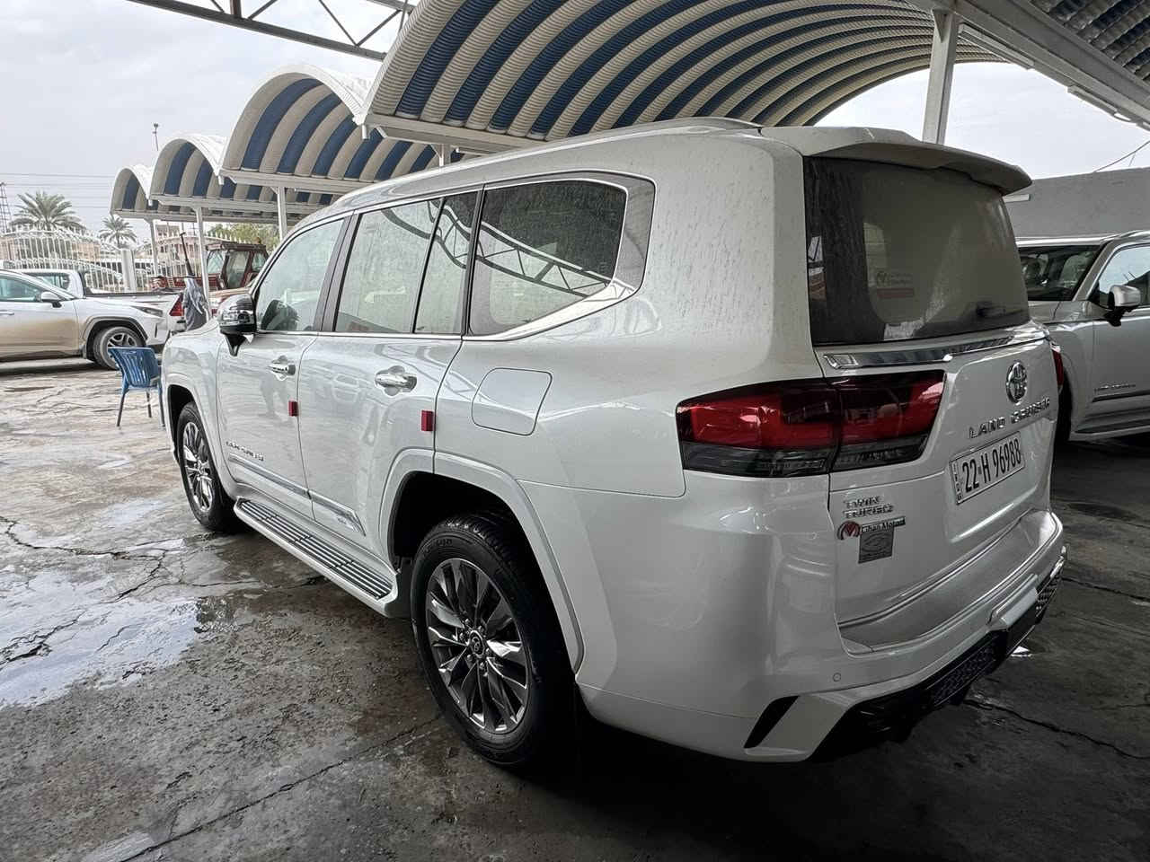 لاندكروز موديل 24 VXR ساز ام ضمان ماشيه 12 حقيقي توين تيربو فول مواصفات ابواب شفط ستيرن كهرباء معروف مواصفاتVXR مكفول من كلشي السعر 950 وبيه مجال ترهم مراوس لاستفسار ***********
