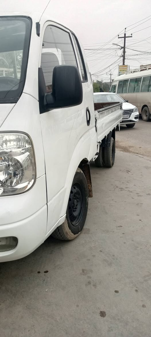 سلام عليكم كيا بنكو مديل 9رقم انكليزي تحويل ثاني يوم الصبح السياره مصبوغه ببها جماليه لاضربه ولاطخه جماليه فقط اكفلك شاصي مكينه كير اكسل السياره خير من الله ربع مذب عليها السعر 74اوبيها مجال حك الجيه ***********
