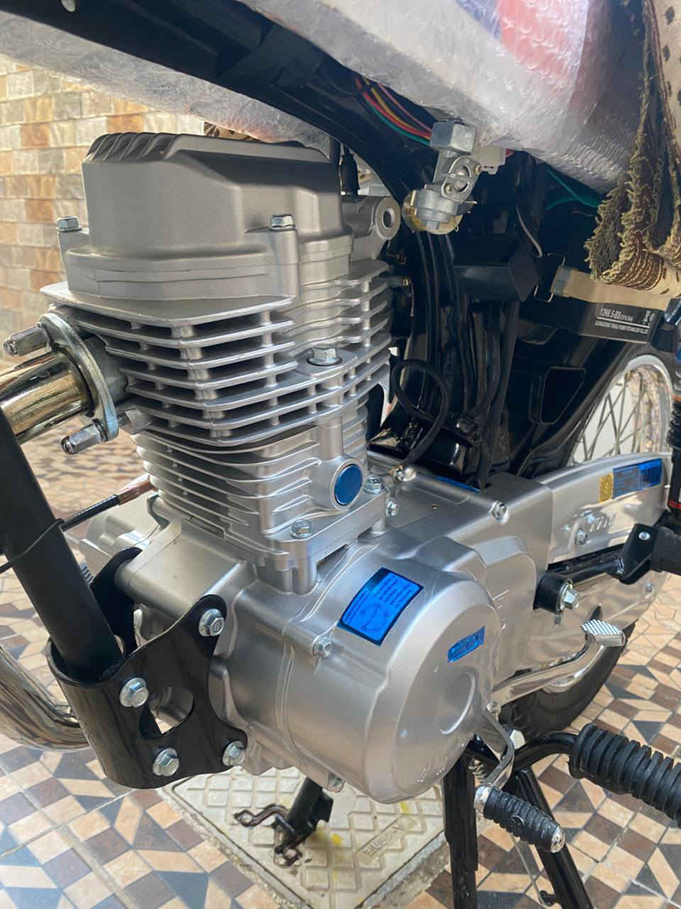 نامه شلامجه تعمير 26 والشاصي 25 أوراق إسكنر
كفاله عامه محرك صارله يومين من ششديته
بعده بدهن الشركه مامسحوكه الدراجه
حله جسر الثوره
رايدهه ب950
***********
