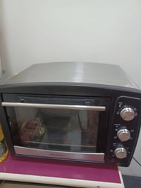 اوفن للبيع حجم صغير قليل مستعمل شراي يتصل 07729640614