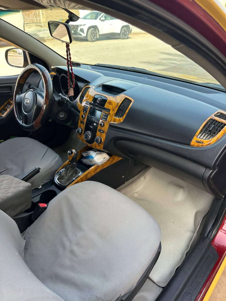 السلام عليكم  سيراتو ٢٠١٢ خليجي 
مكينه ١٦٠٠ دوش المرغوب  مكينه كير حداديه خير من الله

رقم بابل سنويه لغايه ٢٧  مصفره هيئة وغرامات

     مكان بابل اكرمين  مكلف بل نشر رقم راعيه***********. السعر٨٩
