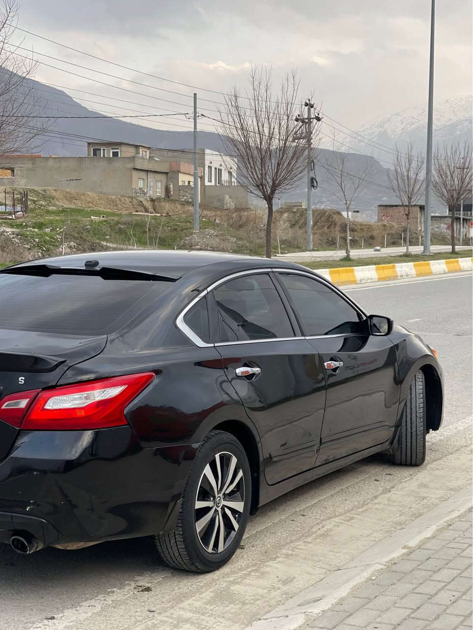 ▪️نیسان ئەڵتیما Altima 2017  وارد أمریکی  ،،،،،،،،،،،.

▪️مواصفات S بەسمە و شاشە و کامێرا حساس   

◾️بەسمە وشە غال مالی دۆستە زۆر پاکو خاوێنە

▪️سەیارەکە یەک پارجەی سبوخە بی ارباگ

▪️مەکینە V4-کەپس نەکرایتەوە بێ عەیب ،،،،،،،،،،،،،
  
▪️ڕەقەم. هەولێر 

▪️ شاشە و کامێرا و رادار و حەساس ………………  

▪️سۆران ( *********** )  واتساپ   

نـرخ   ١١٨   $$ مجال
*********** سوران, أربيل
