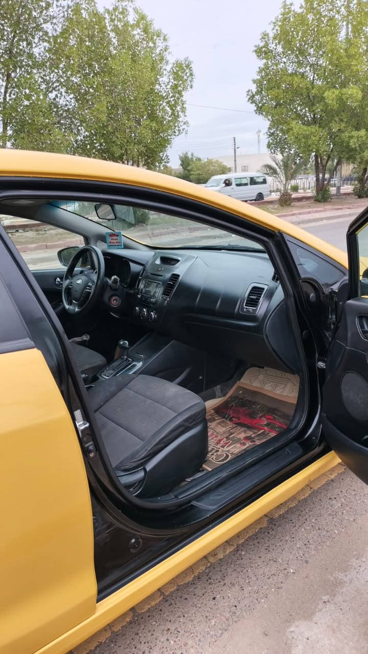 سلام عليكم كيا فورتي 2016 صور الحادث موجودة منضومة غاز بيهه السعر ب112 وبيهه مجال بسيط للستفسار اتصل عل رقم ***********
